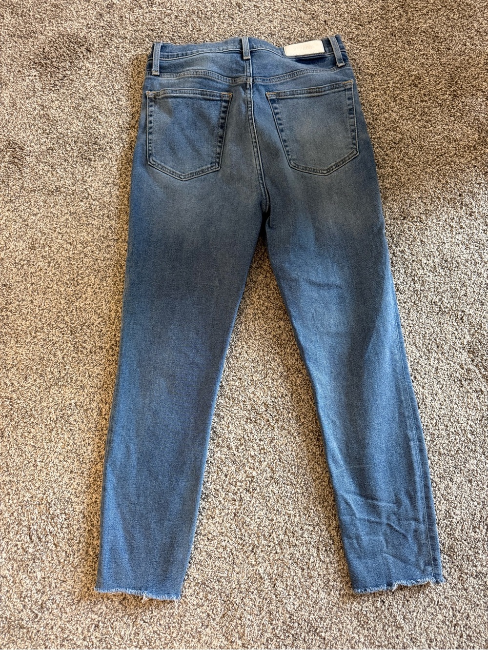 Re/Done High-Rise Straight Leg Jeans in Light Blue Wash - Picture 4 of 5
